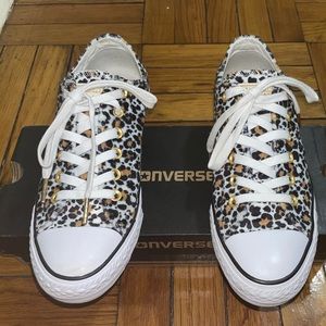Converse cheetah pattern